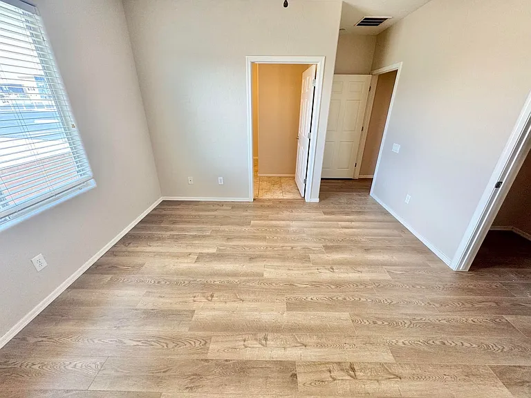 6868 Sky Pointe Dr #2139 — Photo 24