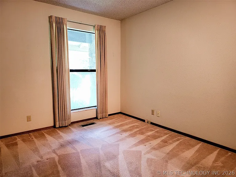 4027 E 82nd Pl — Photo 26