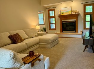 2202 Pinehurst Dr, Ames, IA 50010