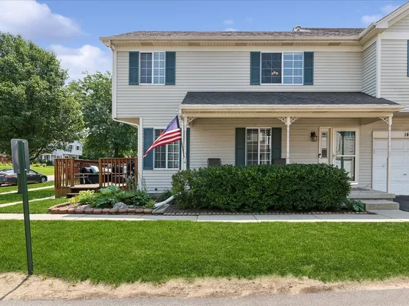 141 Village Creek Dr Unit 141, Lake In The Hills, IL 60156