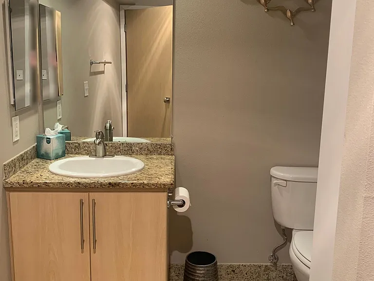 424 N 85th St #305 — Photo 9