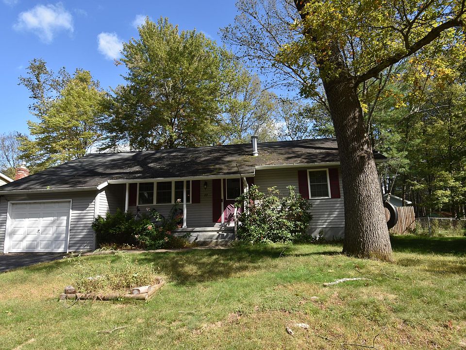 1st image of 22 Lamplighter Ln