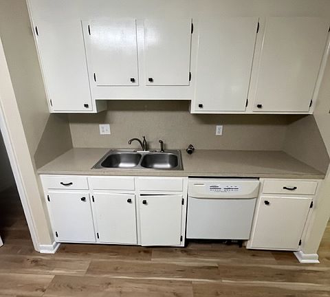 5th image of 12-105 Dehart Dr