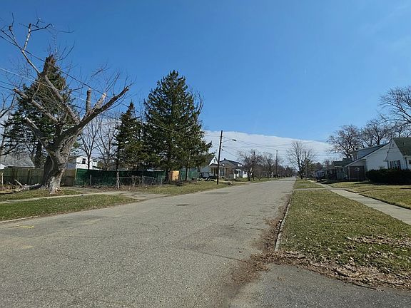 5th image of 939 Vermilya Ave