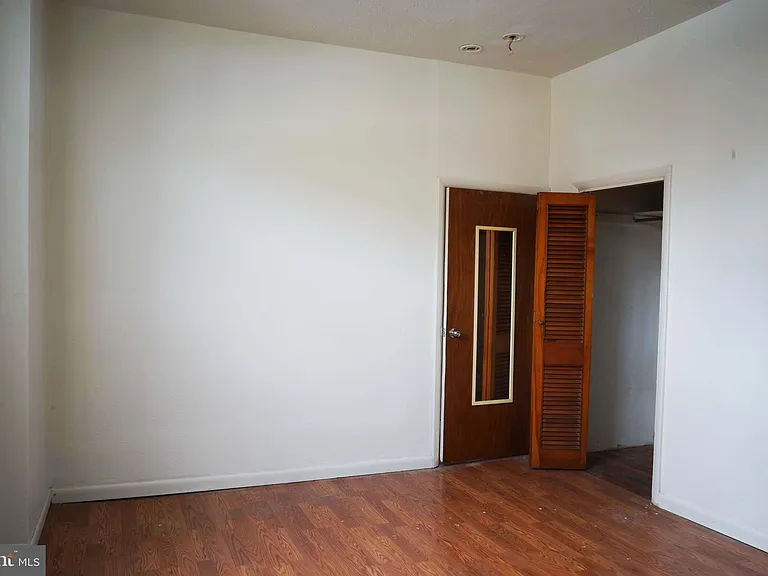 2601 S Iseminger St #1 — Photo 2