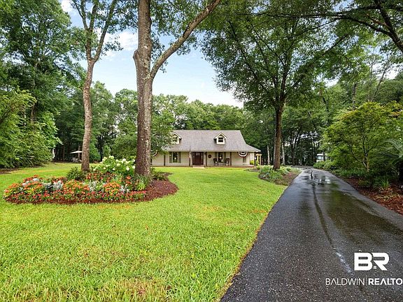 2nd image of 8570 Vintage Woods Dr
