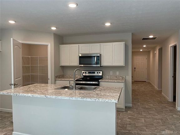 5th image of 5724 Woodville Dr