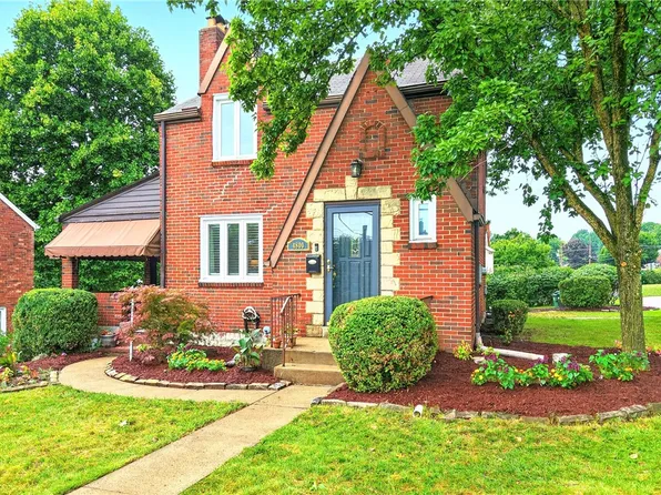 4800 Roberta Dr, Pittsburgh, PA 15236
