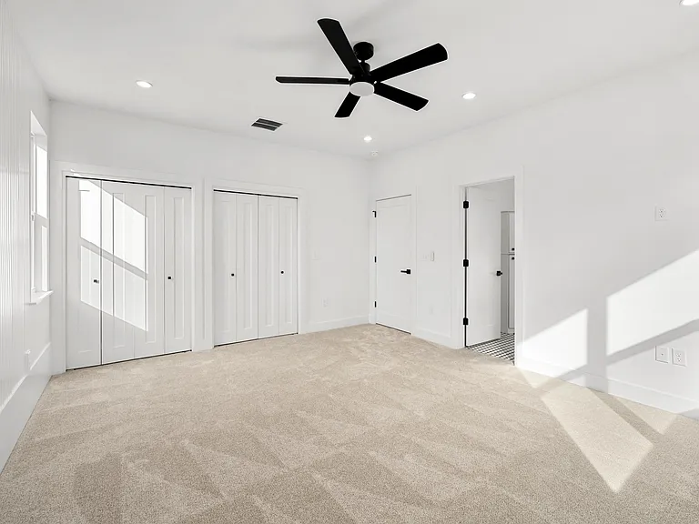 1500 Sylvan Glade Rd — Photo 7