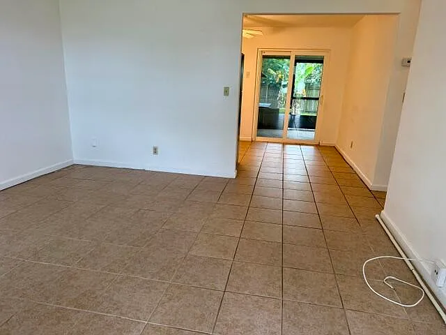 9440 SW 51st St — Photo 3