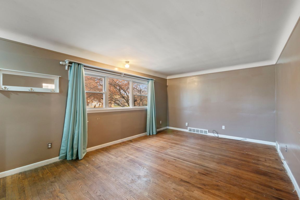 next background image