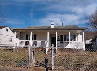 908 Washington Ave, Nitro, WV 25143