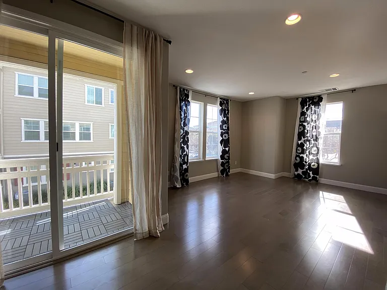 642 Bair Island Rd #1017 — Photo 11