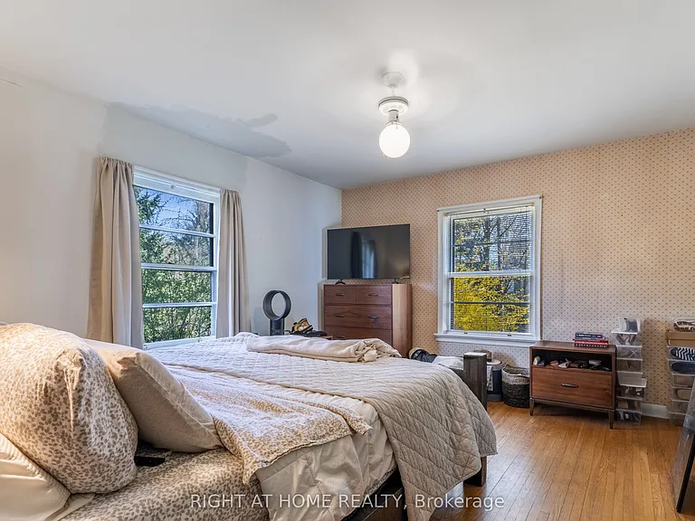 67 Saint Margarets Rd — Photo 18