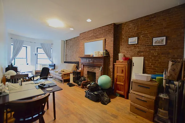 Rented by City Stop Realty | media 5