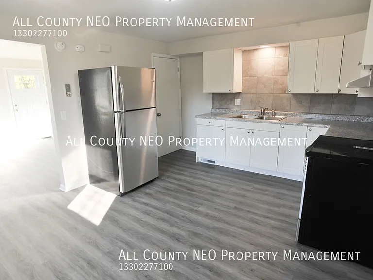 2114 Market Ave N #1 — Photo 11