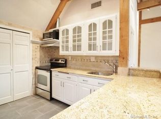 202 Old Ridgefield Rd STE 5, Wilton, CT 06897