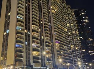 400 E Randolph St APT 921, Chicago, IL 60601