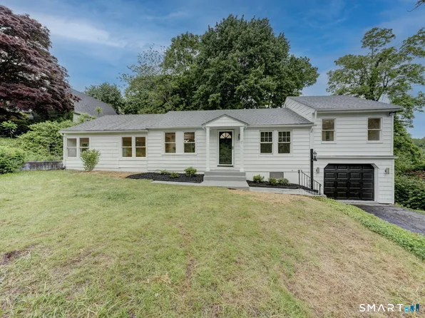 11 Cheshire Road, Prospect, CT 06712
