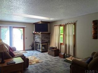 1001 Antonia Dr, Schenectady, NY 12306