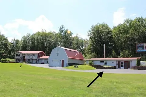 966 & 962 Hamlin Hwy — Photo 2