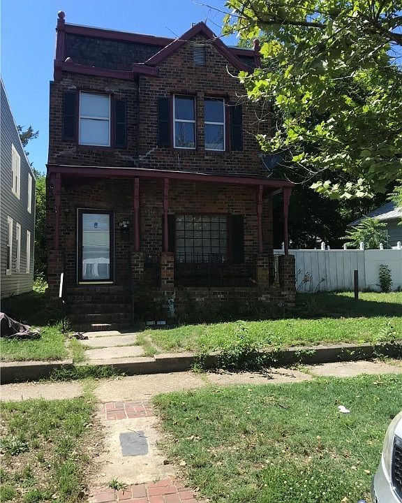 1st image of 1504 Rogers St