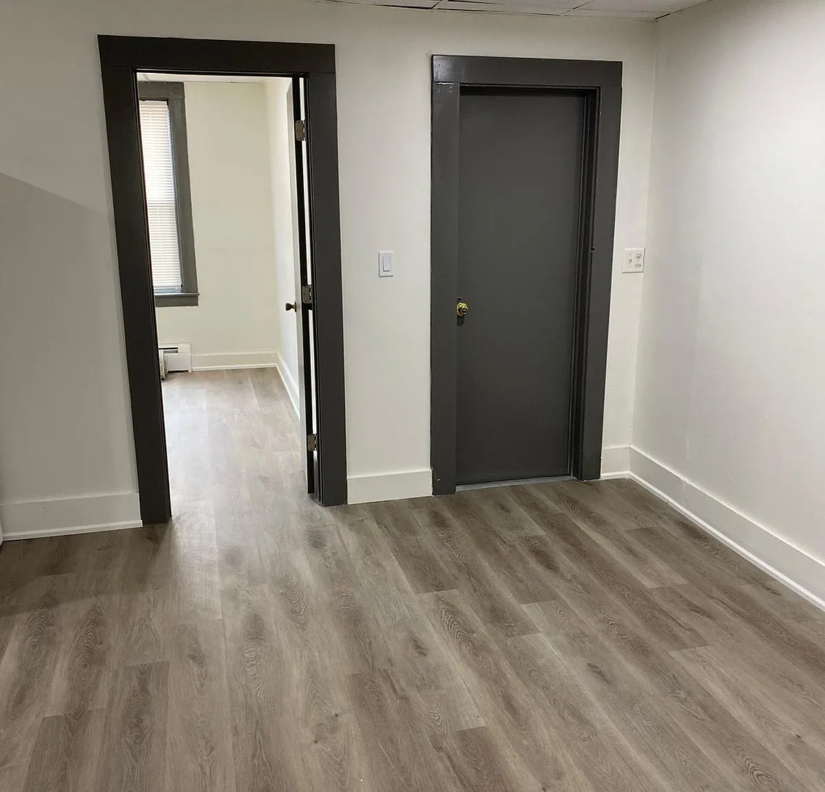 599 Rathbun St — Photo 3
