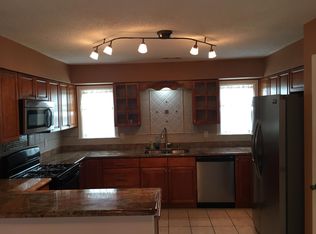 3110 Kleinmann Ave, Galveston, TX 77551