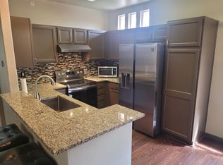 1725 Courtyard Hts #3, Colorado Springs, CO 80906