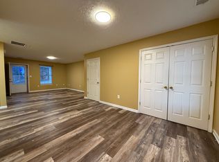 10172 New Columbia Rd #1, Campbellsville, KY 42718