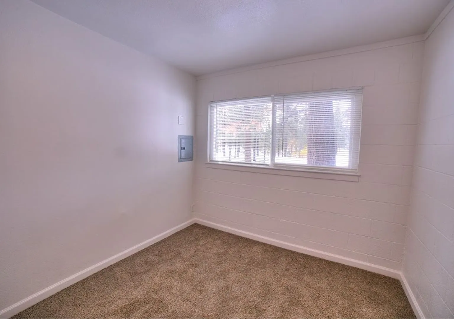FO103-1032 Fourth Street, LLC — Photo 2