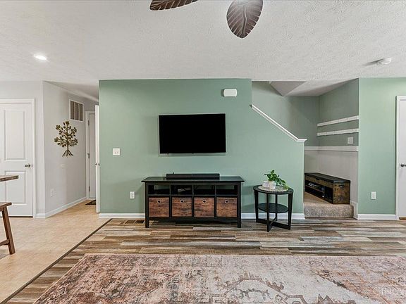 5th image of 4686 Jessica Suzanne Dr