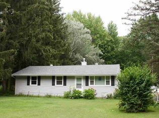 8446 Adler Rd, Lambertville, MI 48144