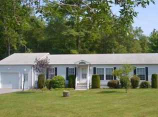 1701 Oak Point Dr, Middleboro, MA 02346