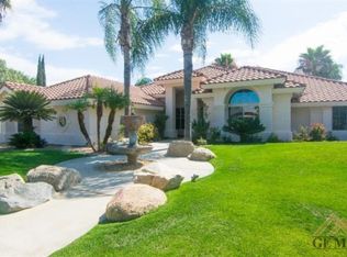 3220 Emerald Arbor St, Bakersfield, CA 93314