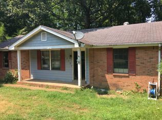 1217 Winding Way Dr, White House, TN 37188