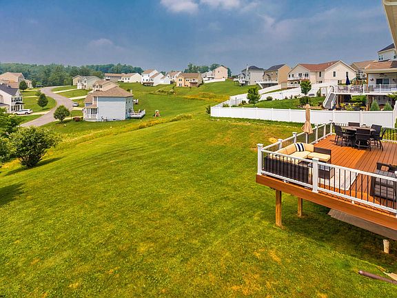 5th image of 217 Meadow Ponds Ln