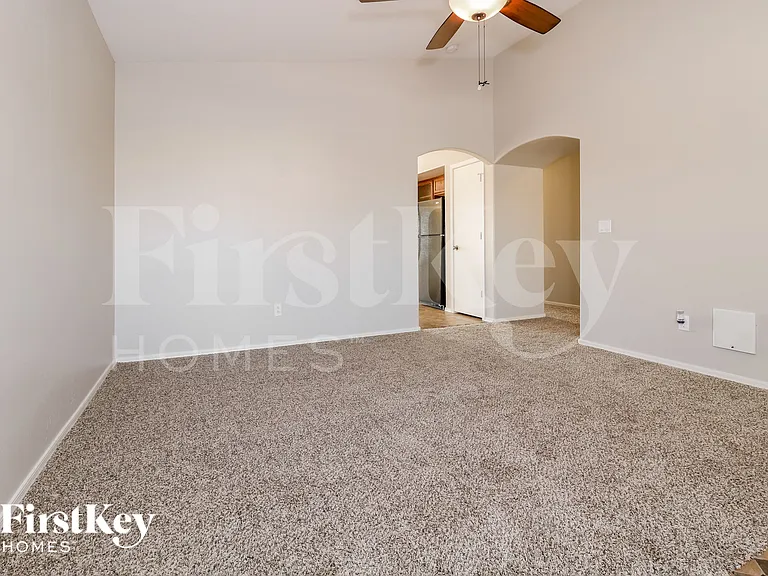1071 S 224th Ln — Photo 5