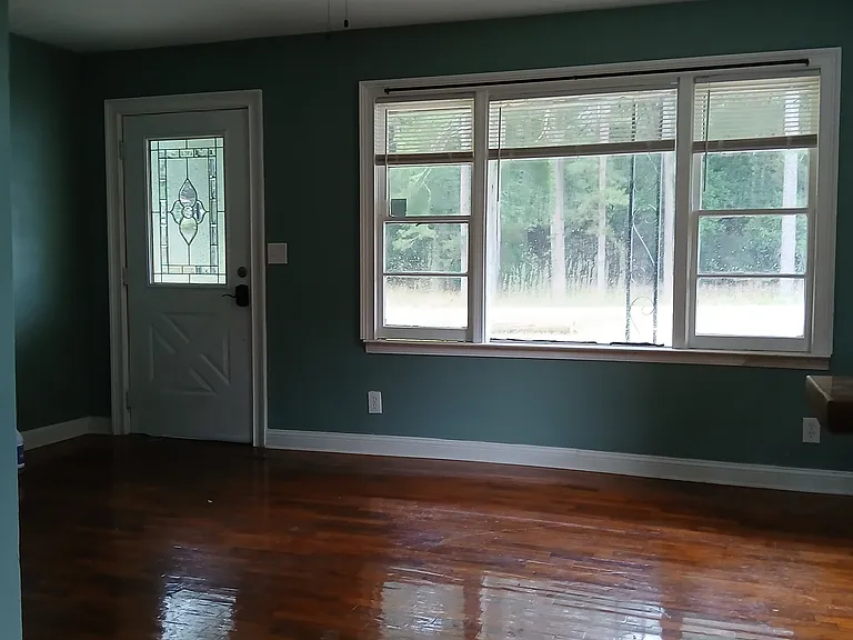 943 Chulio Rd SE — Photo 9