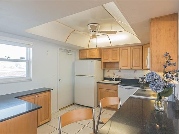 5th image of 5108 Brittany Dr S APT 206