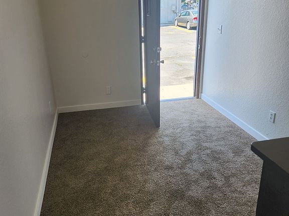 3rd image of 720 N 5th Ave APT 1