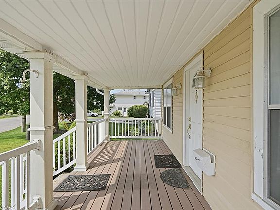 4th image of 27 Drummond Cres