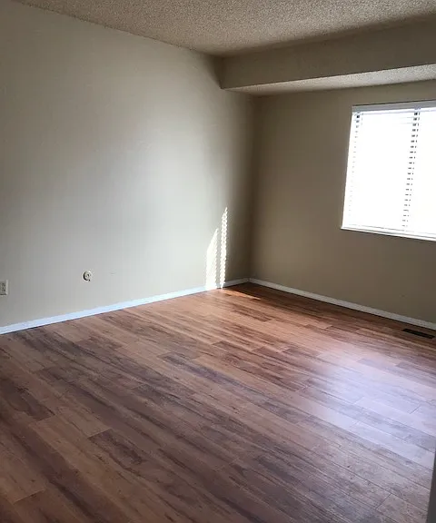1854 Chapel Hills Dr — Photo 13