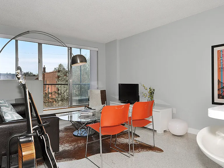 235 Bay St #605 — Photo 5