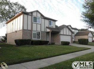 2139 Brinston Ave, Troy, MI 48083