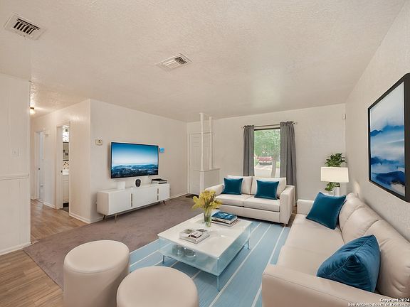 4th image of 1542 Cologne Drive