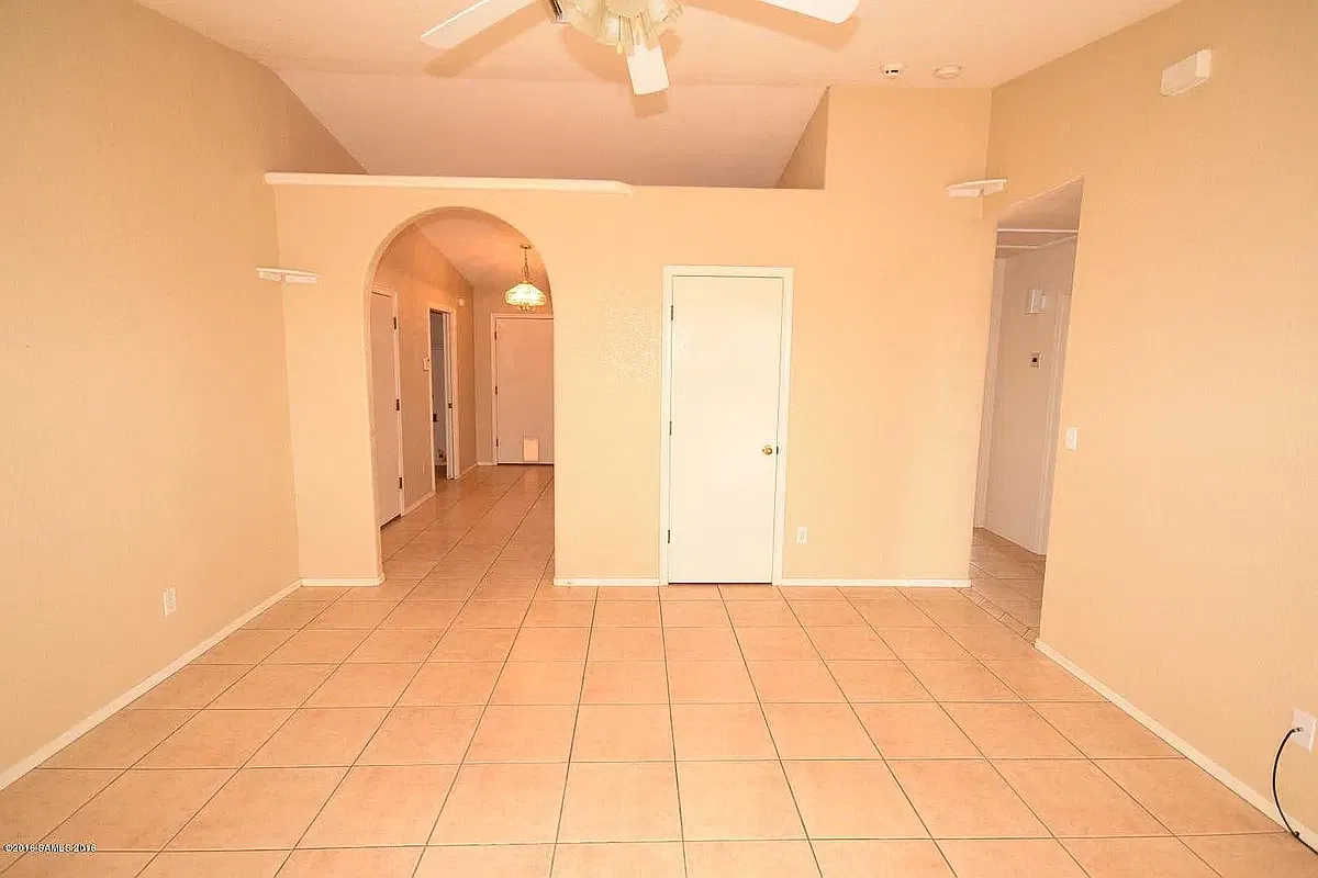 2 bed, 912 sqft, $1,250 — Photo 4