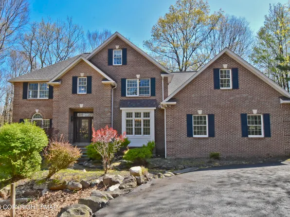 1246 Woodstock Dr, Saylorsburg, PA 18353