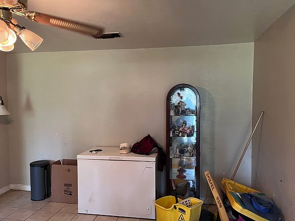 5th image of 3228 Pines Rd