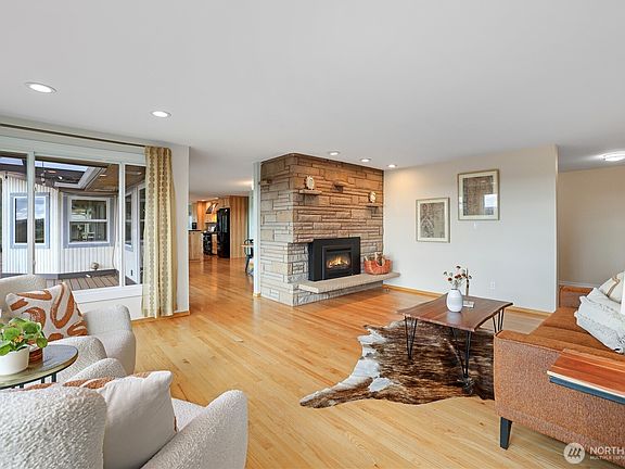 3rd image of 11225 SE 327th Street